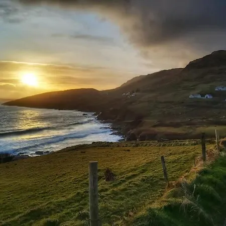 Anne's Thatched * Kilcar
