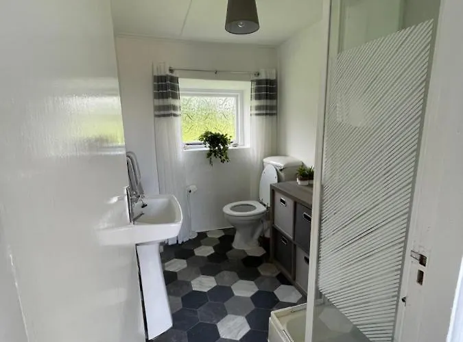 Anne's Thatched Kilcar